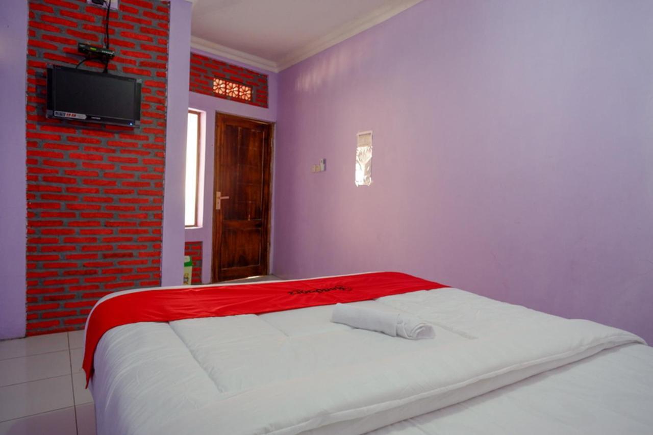 RedDoorz near Goa Jatijajar 2 Hotel Kebumen Buitenkant foto